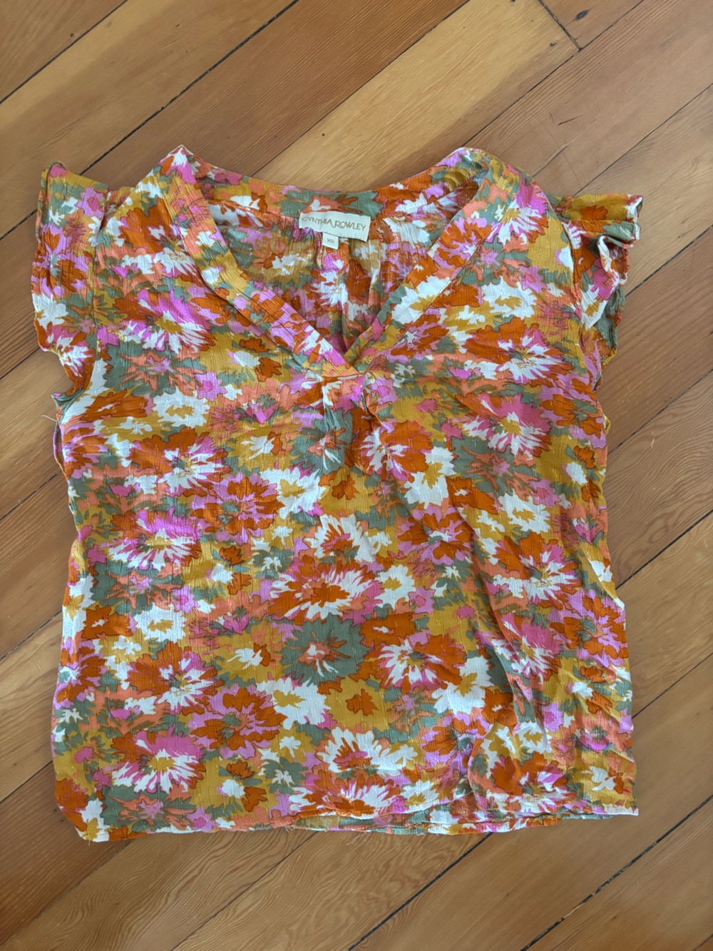 Cynthia Rowley Floral V-Neck Cap Sleeve Top in Orange, Pink, White, Green